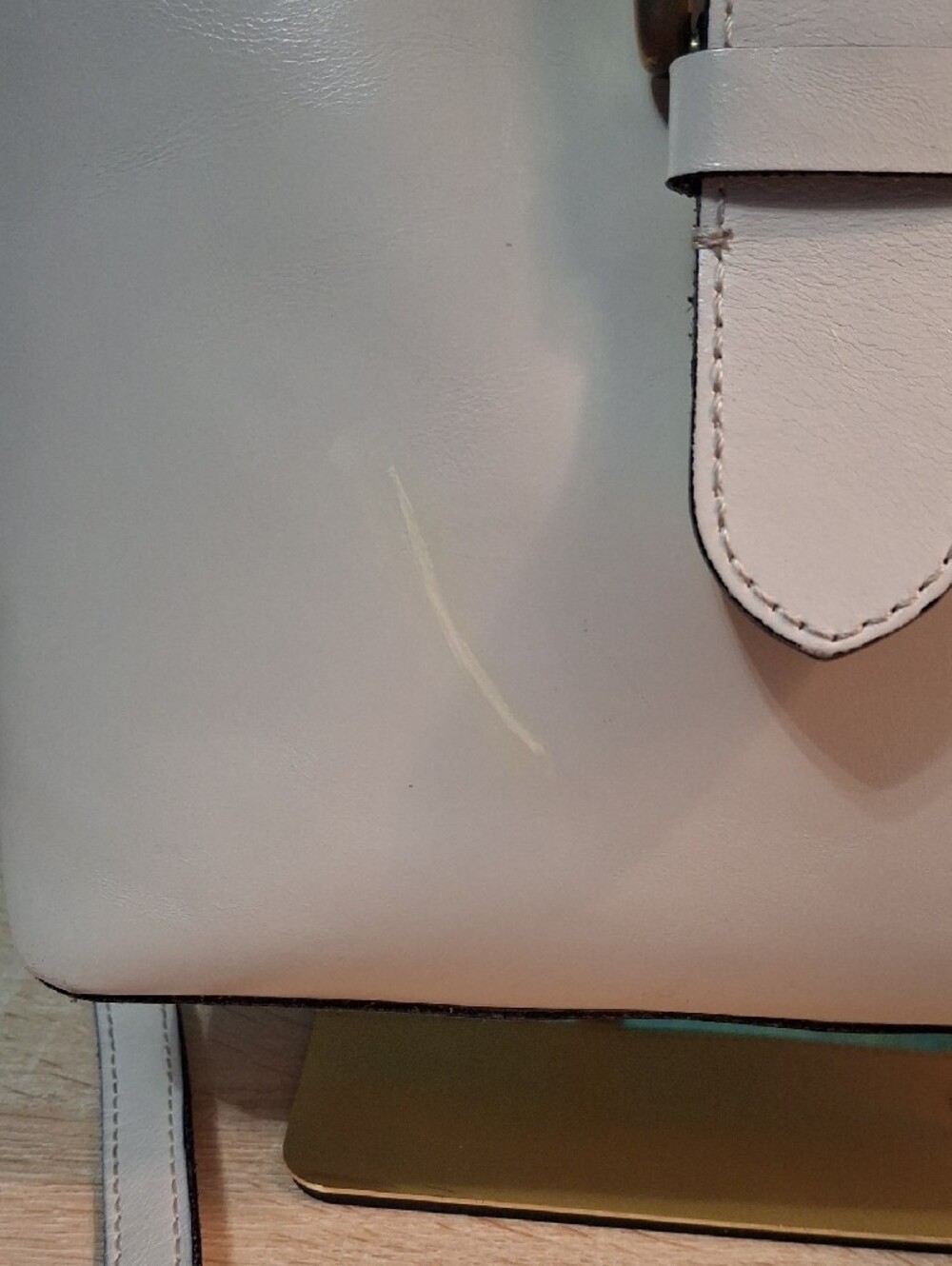 Patricia Nash Irving Bucket Cream Leather Buckle Shoulder/Crossbody Bag - Picture 9 of 15